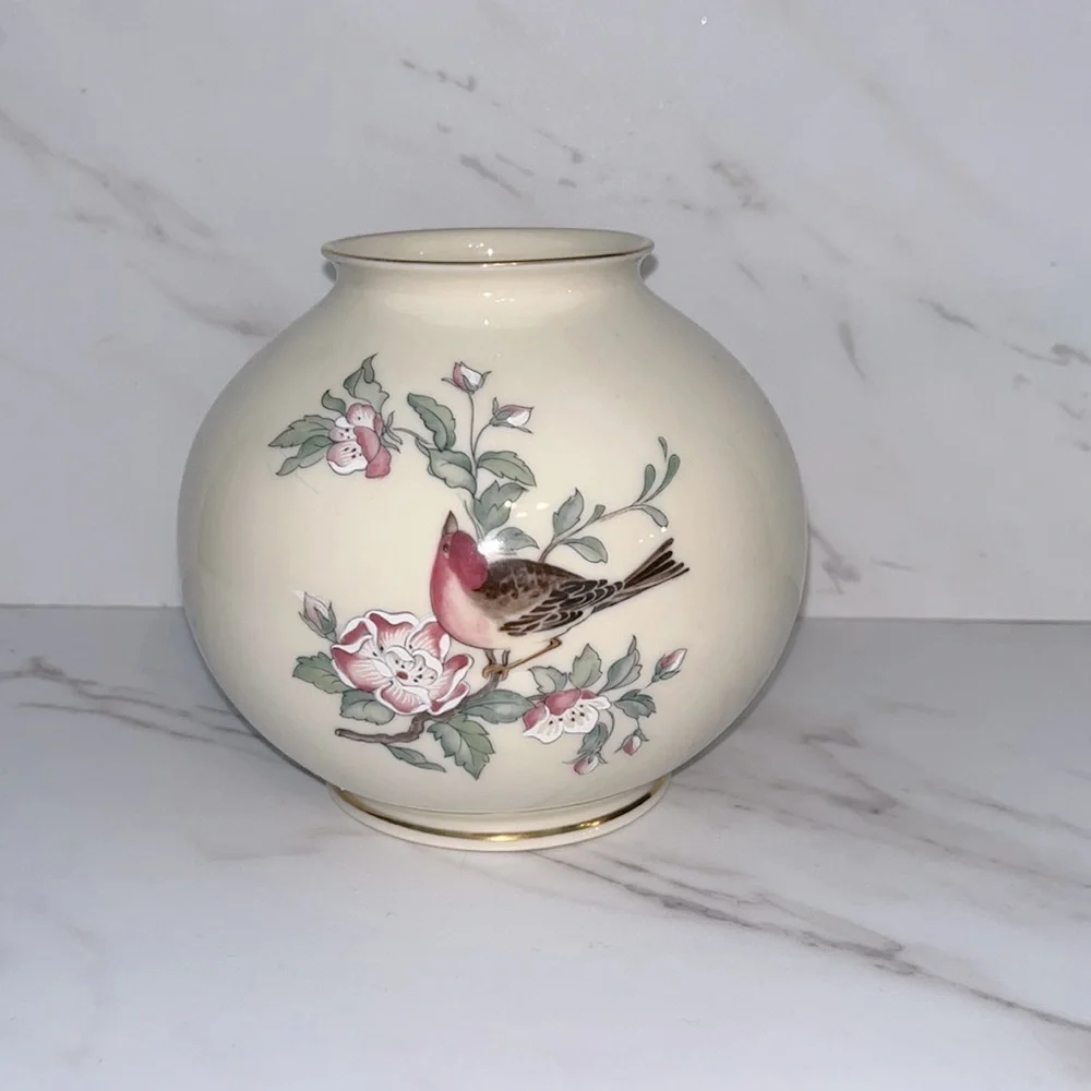 Lenox serenade bird globe vase gold color rimmed